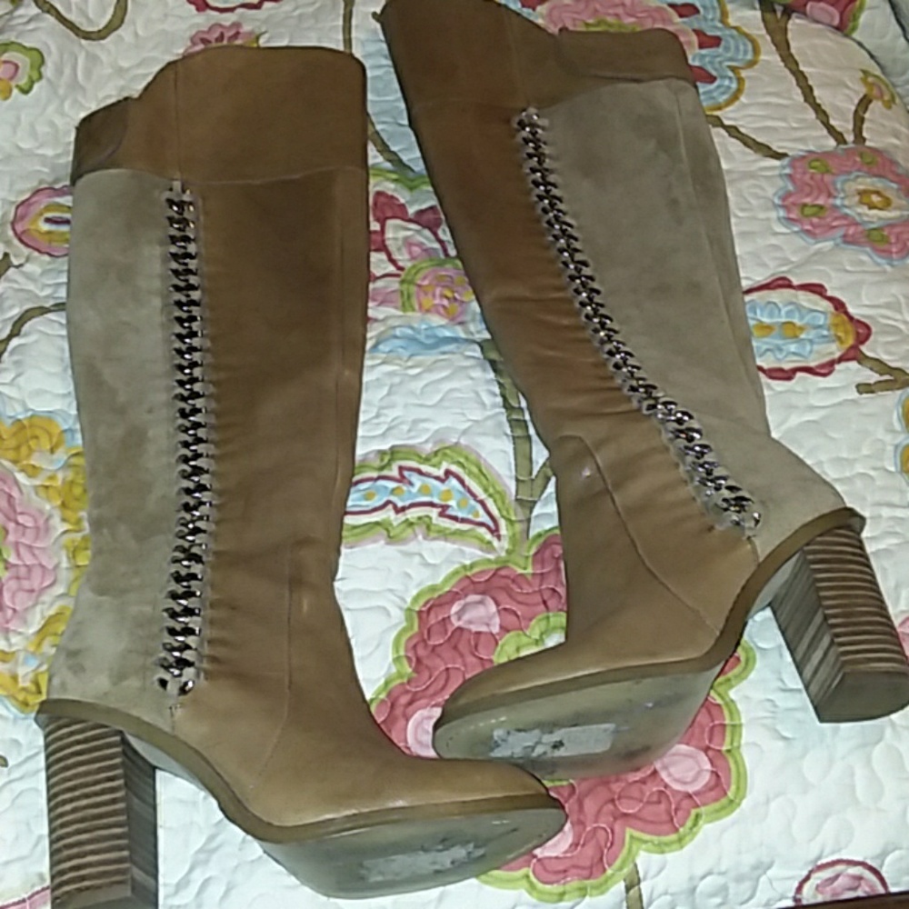 Gianni Bini heeled boots